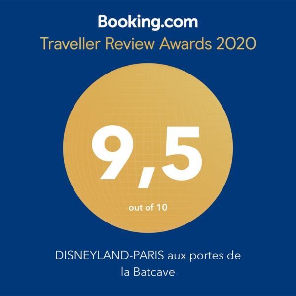 Disneyland-Paris Aux Portes De La Batcave Бюссі-Сен-Жорж Екстер'єр фото